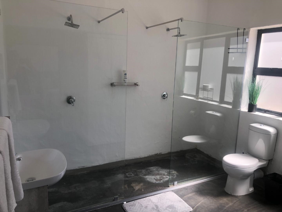 6 Bedroom Property for Sale in Westcliff Western Cape